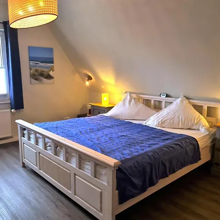 Urlaub Im Ostseebad - Haus Neuborn - Strandnah Und Ruhig Gelegen Whg Og Апартаменты Грёмиц