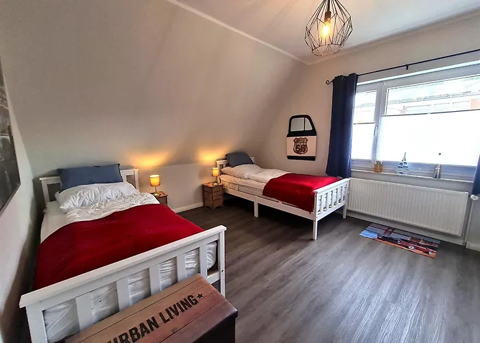 Urlaub Im Ostseebad - Haus Neuborn - Strandnah Und Ruhig Gelegen Whg Og Appartement *